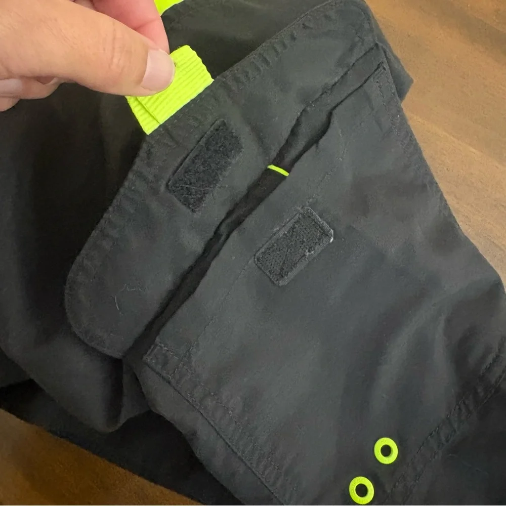 Speedo Black and Neon Green Swim Trunks Mens XL EUC
